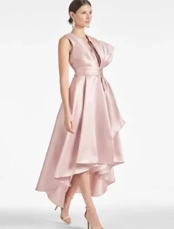 Avec robe de cocktail Magnifique robe trapèze longueur thé avec n艙uds et col en V en tissu satiné