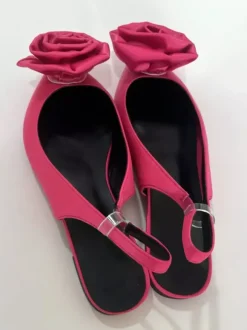 Ballerines en satin à bout pointu et détails floraux pour femmes