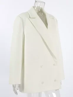 Blazer crème à revers cranté pour femme - Veste oversize à simple boutonnage - Tenue printanière décontractée et minimaliste idéale pour la ville (collection printemps 2026)
