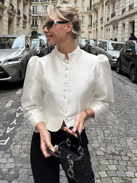Blouse pour femme boutons dorés col montant manches longues chics