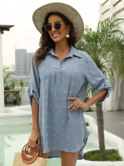 Blouse pour femme bleu foncé à col rabattu manches courtes décontractées en mousseline.