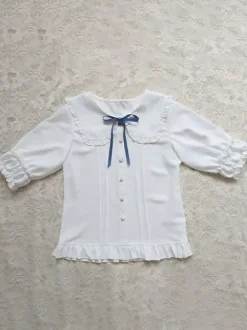 Blouses académiques Lolita Haut Lolita blanc écru Demi-manches Chemise Lolita à volants plissés