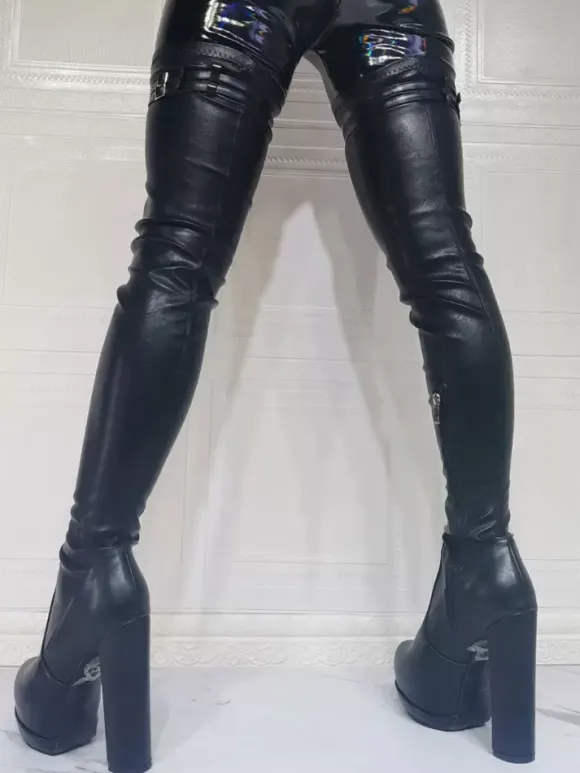 Bottes cuissardes à talons épais et plateforme pour femmes en noir
