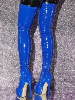 Bottes cuissardes bleues sexy à plateforme et talons hauts au-dessus du genou