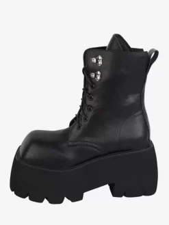 Bottes gothiques Lolita avec 艙illets noirs bout carré métallique chaussures Lolita en cuir PU