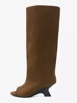 Bottes hautes en daim à bout ouvert et talon design