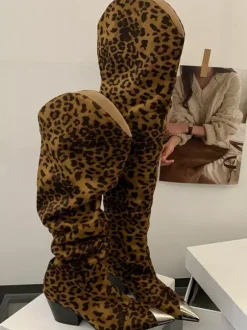 Bottes hautes léopard à bout pointu et talon épais