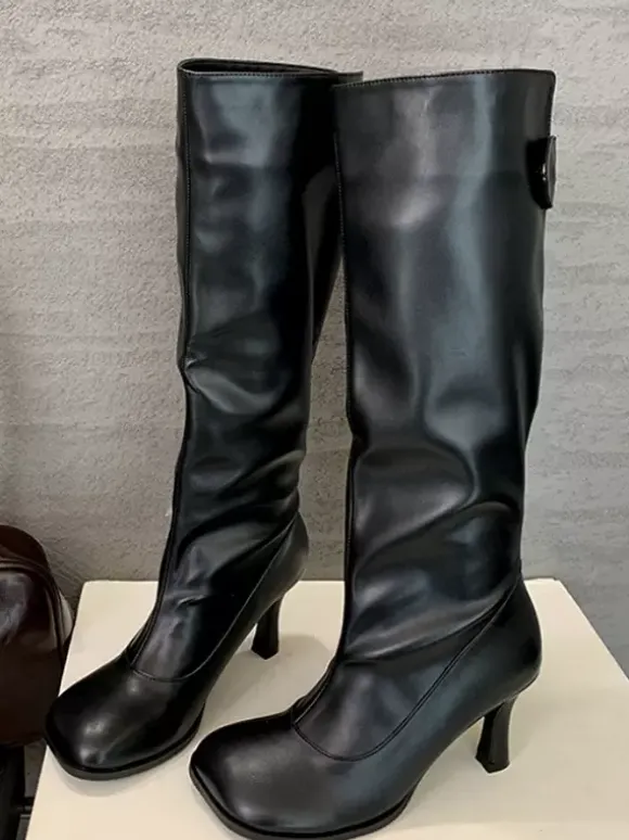 Bottes noires hautes à talons hauts et bout carré pour femmes