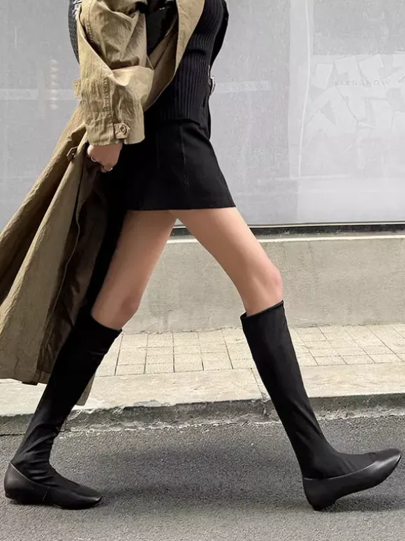 Bottes plates pour femmes bout rond style souple mi-mollet