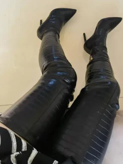 Bottes au-dessus du genou Bottes noires au-dessus du genou pour femmes en cuir PU à talon aiguille