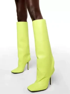 Bottes hautes à bout carré et talons hauts bottes au genou