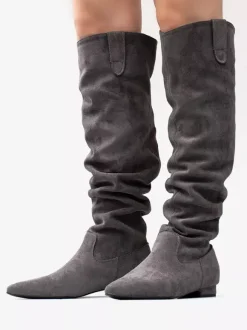 Bottes hautes en daim grises à bout pointu et plates