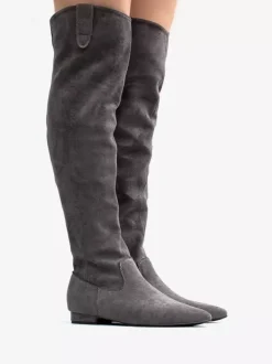 Bottes hautes en daim grises à bout pointu et plates