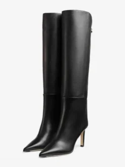 Bottes hautes noires à bout pointu avec détails en métal et talons hauts à tige droite
