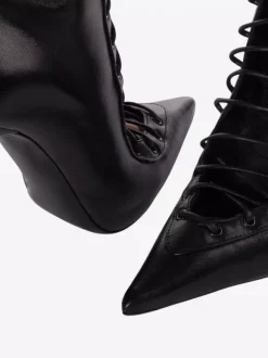 Bottes hautes noires à bout pointu et lacets pour femmes