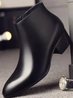 Bottines Chelsea pour hommes en cuir de vachette chic noires courtes