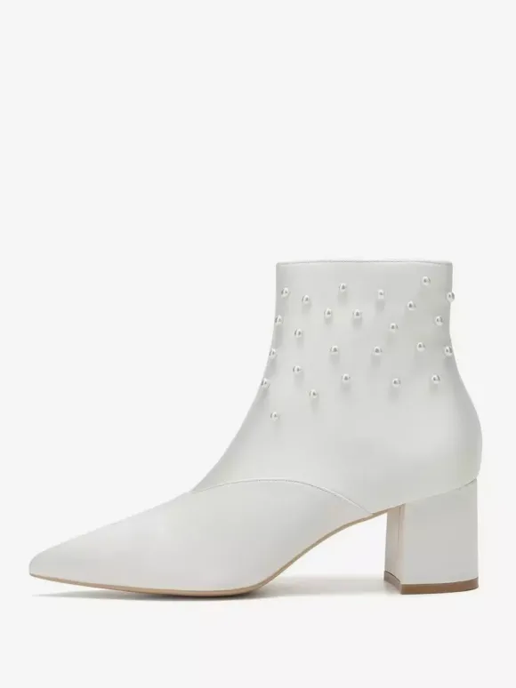 Bottines de mariage en satin à bout pointu et talons épais avec perles