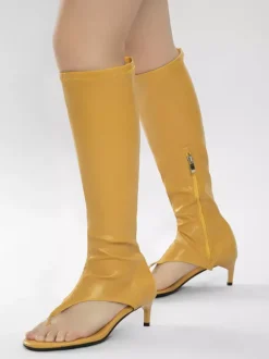 Bottines noires mi-mollet à bout ouvert et talon chaton style tong pour femmes