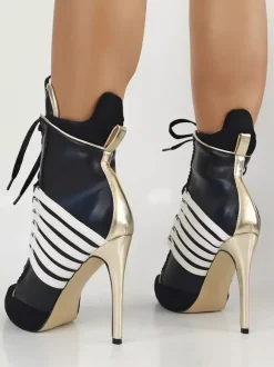 Bottines blanches à lacets et bout pointu pour femme