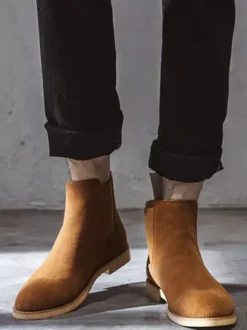 Bottines Chelsea pour homme à talon bas en cuir suédé et bout pointu disponibles en 5 couleurs