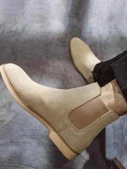 Bottines Chelsea pour homme à talon bas en cuir suédé et bout pointu disponibles en 5 couleurs