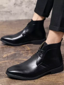 Bottines à lacets en cuir à bout pointu pour homme
