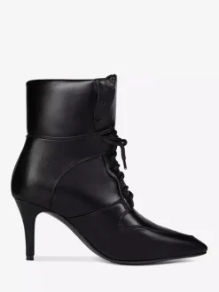 Bottines noires à talons aiguilles et bout pointu à lacets
