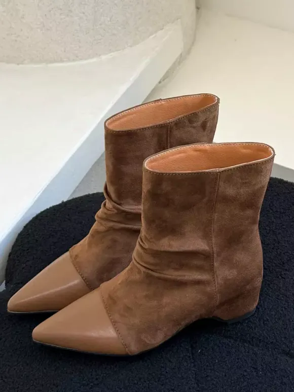 Bottines plates en daim à bout pointu et talon compensé froncé pour femme