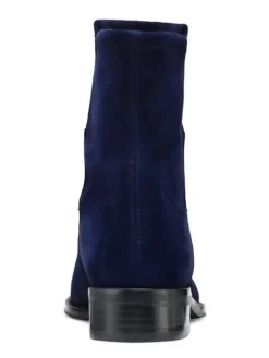 Bottines à talon plat en daim bleu foncé
