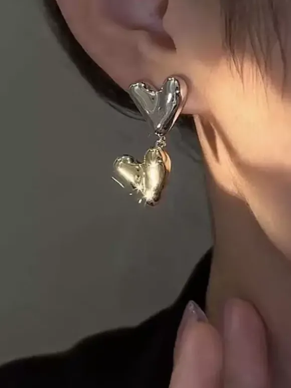 Boucle d'oreille bicolore en forme de c艙ur pour femme 2026