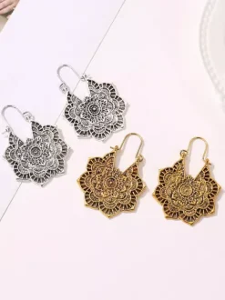 Boucles d'oreilles bohèmes à fleurs creuses pour femmes 2026
