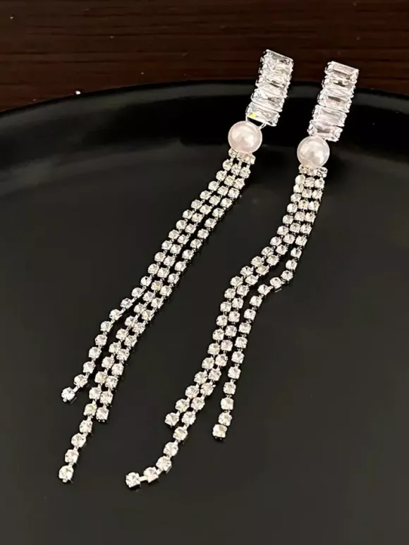 Boucles d'oreilles de mariage en métal et diamant Bijoux de mariage percés