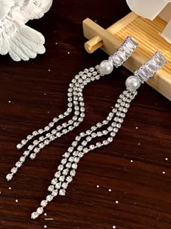 Boucles d'oreilles de mariage en métal et diamant Bijoux de mariage percés
