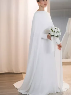 Cape de mariage en crêpe ivoire à manches courtes et col bijou couverture de mariée