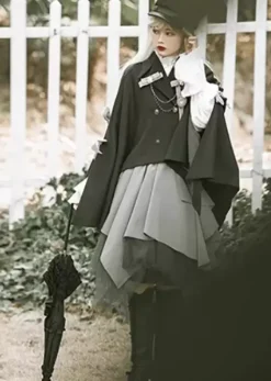 Cape gothique Lolita en polyester marron café avec n艙uds et chaînes pour vêtements d'extérieur Lolita d'hiver