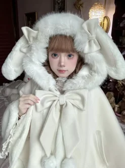 Cape Sweet Lolita avec n艙ud papillon et oreilles de lapin cape en fourrure de lapin premium vêtement d'extérieur chaud et mignon