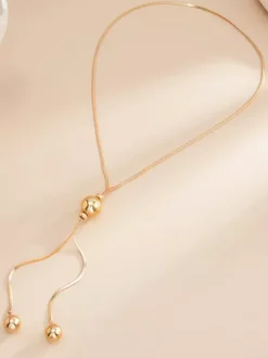 Chaîne de poitrine en métal bijou chic et décontracté pour femme idéal au quotidien.