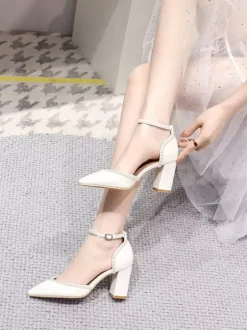 Chaussures De Mariage Escarpins De Mariée Lacet à Cheville Talon Carré Bout Pointu Perles