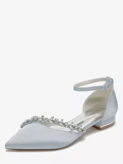 Chaussures de mariage plates en satin à bout pointu avec strass et bride à la cheville