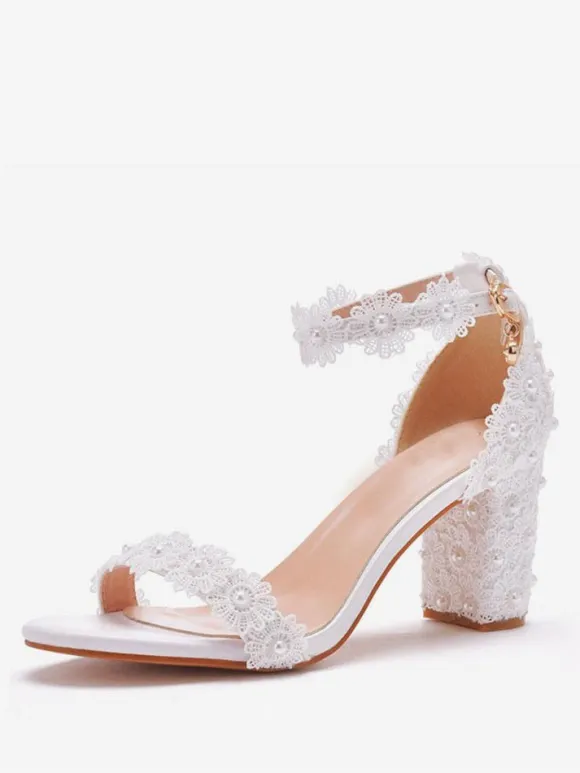 Chaussures de mariée blanches sandales femme de mariage décoré des perles