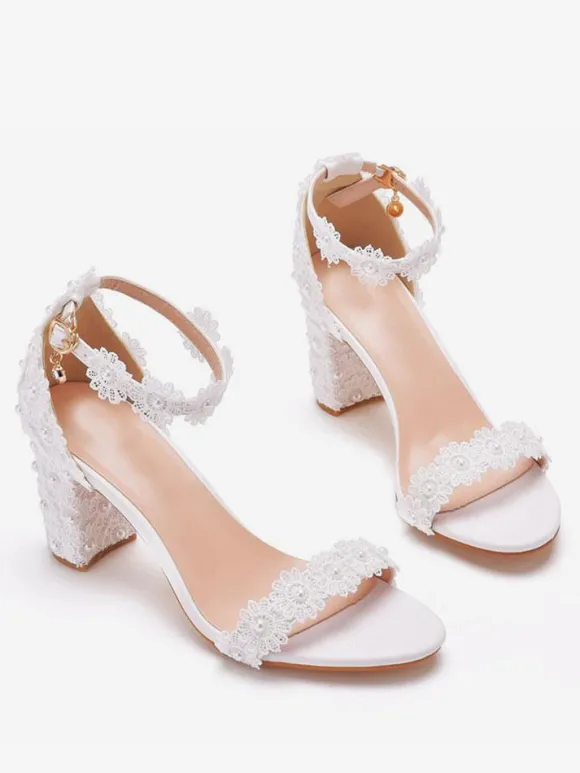 Chaussures de mariée blanches sandales femme de mariage décoré des perles
