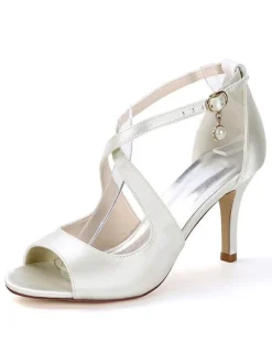 Chaussures de mariée bleu foncé en satin sandales de mariage entrecroisé à talons aiguilles
