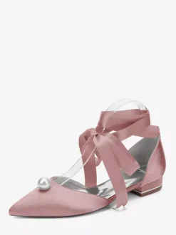 Chaussures de mariée en satin à bout pointu et à lacets avec perles