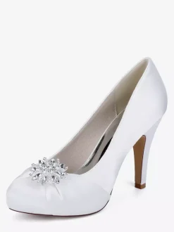 Chaussures de mariée en satin à bout rond et talons hauts avec strass