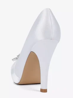 Chaussures de mariée en satin à bout rond et talons hauts avec strass