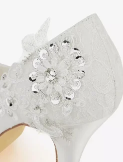 Chaussures de mariée ivoire en dentelle bout pointu talon haut