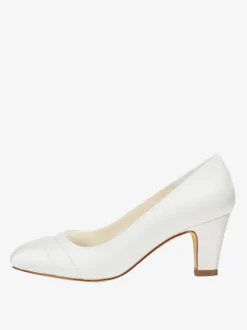 Chaussures de mariée ivoire en satin talon carré