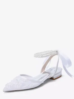 Chaussures de mariée plates en dentelle à bout pointu perles et bride cheville