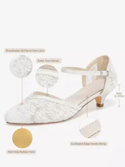 Chaussures de mariée vintage en dentelle bout pointu détail boucle talon chaton