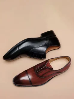Chaussures habillées en cuir pour hommes chaussures derbies formelles à bout pointu idéales pour le bureau et le bal de promo